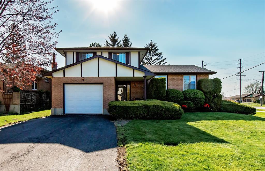 2 JUNIPER Place, Lambton Shores, Ontario, Canada