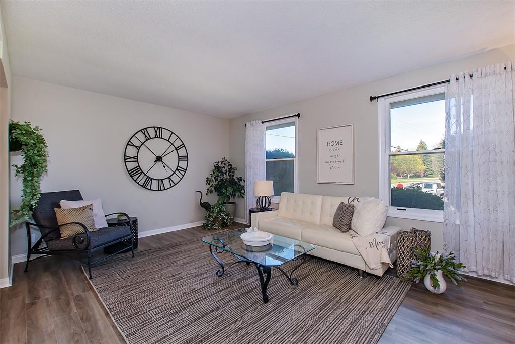 2 JUNIPER Place, Lambton Shores, Ontario, Canada