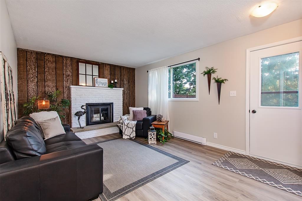 2 JUNIPER Place, Lambton Shores, Ontario, Canada
