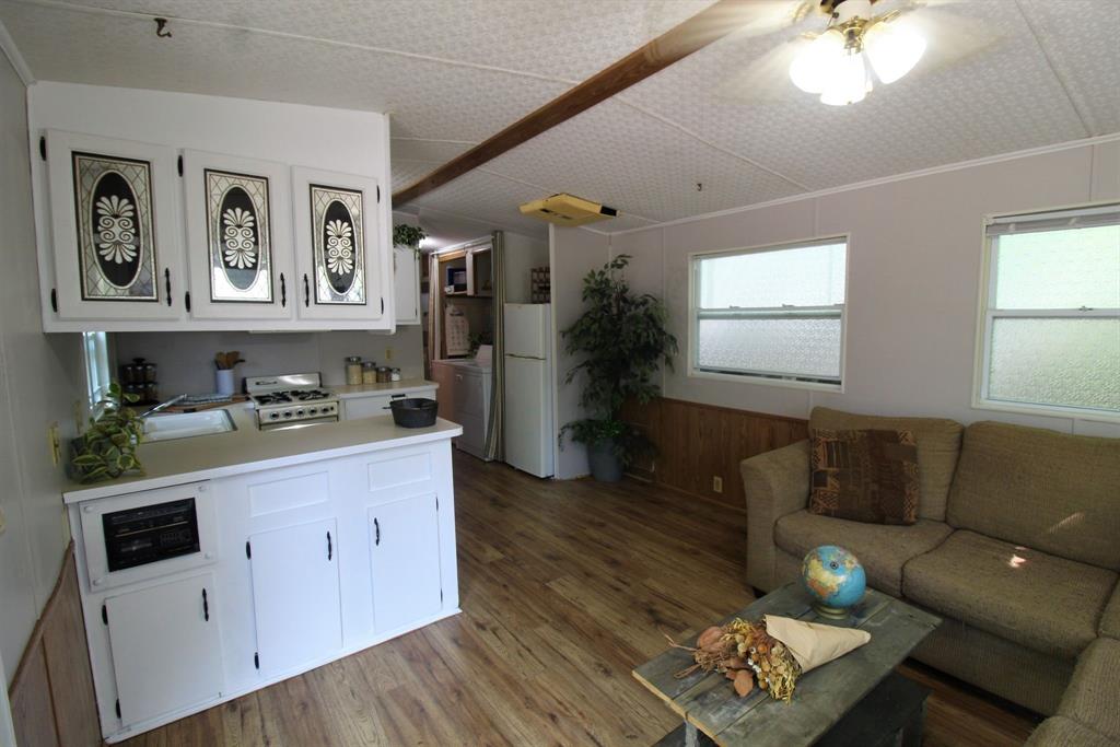 4895 LAKESHORE Road Unit# A39, Plympton-Wyoming, Ontario, Canada