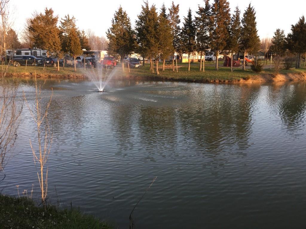 4895 LAKESHORE Road Unit# A39, Plympton-Wyoming, Ontario, Canada
