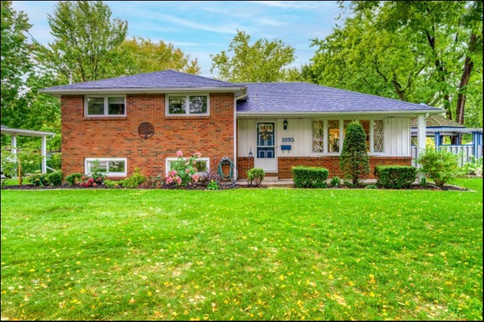 1095 Fairlane Ave, Sarnia Ontario, Canada