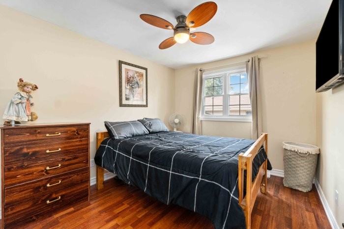 219 Oslo Cres, Sarnia, Ontario, Canada