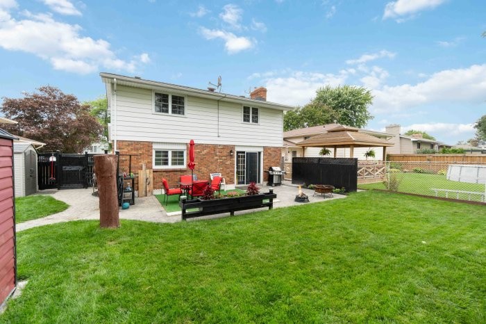 219 Oslo Cres, Sarnia, Ontario, Canada