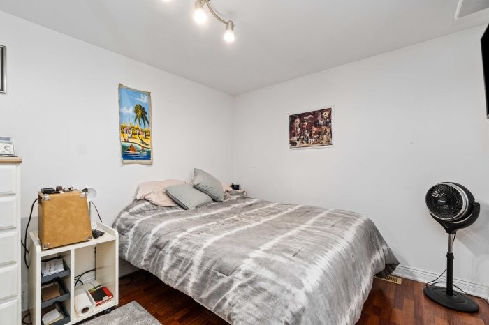 219 Oslo Cres, Sarnia, Ontario, Canada