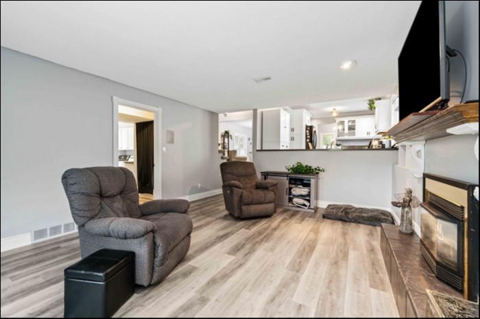 219 Oslo Cres, Sarnia, Ontario, Canada