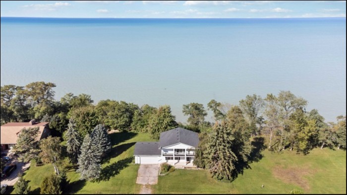 5250 Cliff Road , Lambton Shores, Ontario, Canada