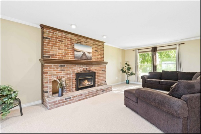 5250 Cliff Road , Lambton Shores, Ontario, Canada
