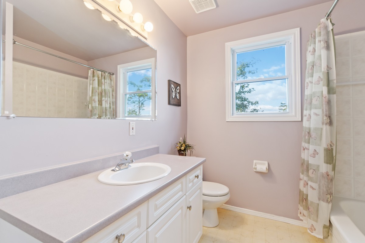 5250 Cliff Road , Lambton Shores, Ontario, Canada