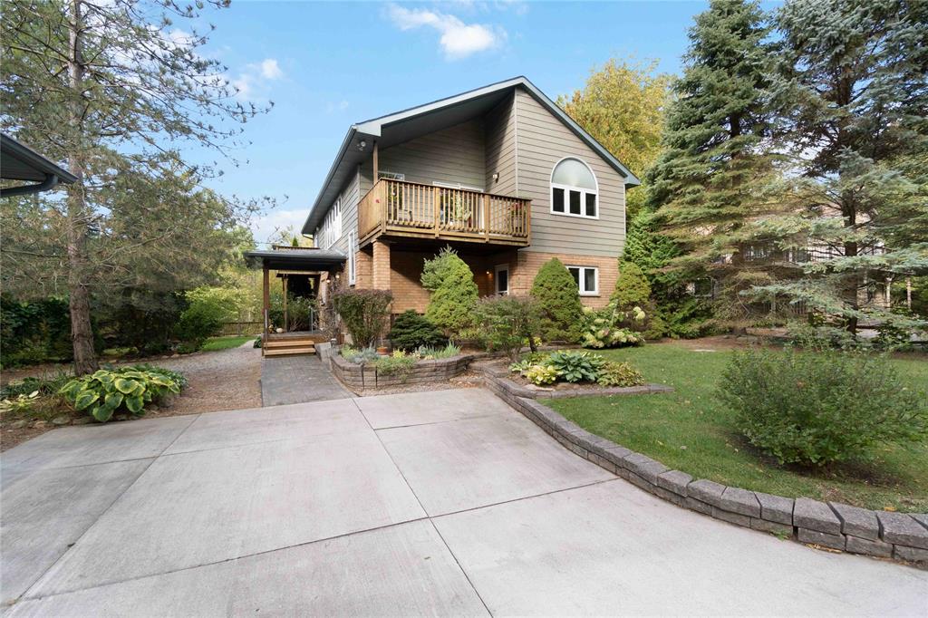 9945 Edward Street, Lambton Shores Ontario, Canada