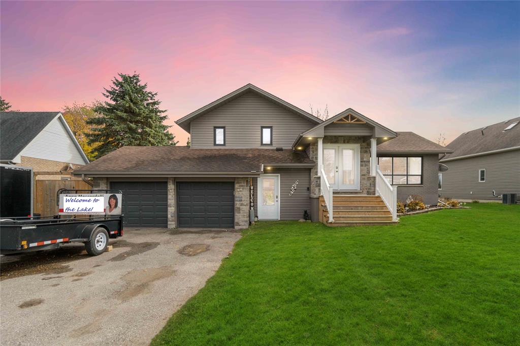 4637 Lakeside Street, Plympton-wyoming Ontario, Canada