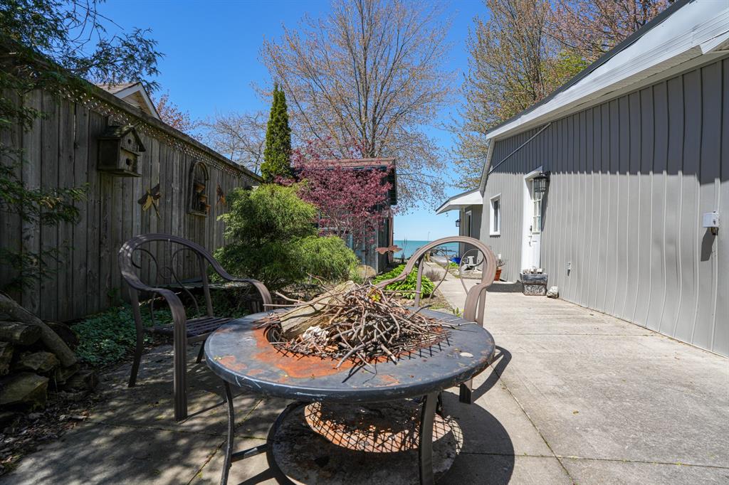 5322 BROADVIEW Avenue, Lambton Shores, Ontario, Canada photo 9