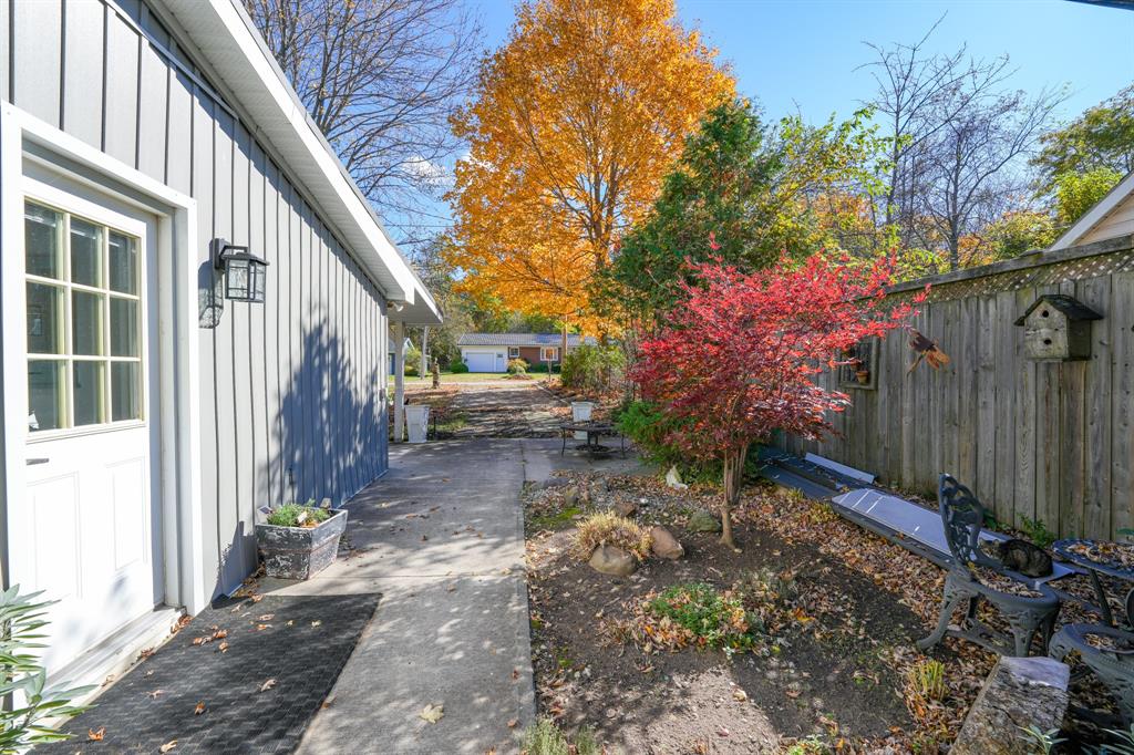 5322 BROADVIEW Avenue, Lambton Shores, Ontario, Canada photo 18