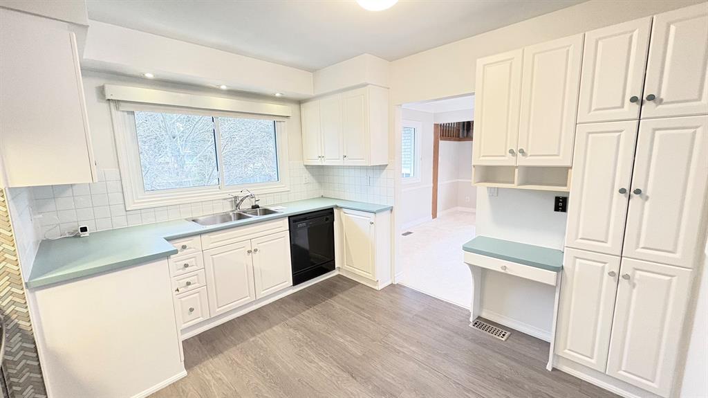 1910 KENWICK Street, Sarnia, Ontario, Canada photo 14