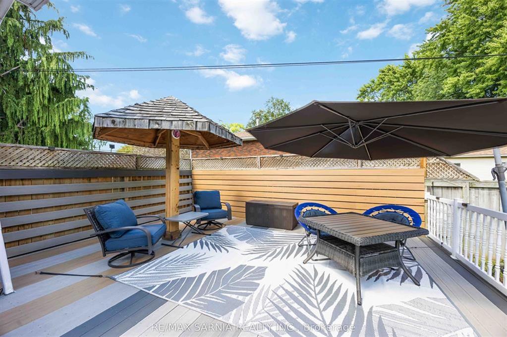 1910 KENWICK Street, Sarnia, Ontario, Canada photo 46