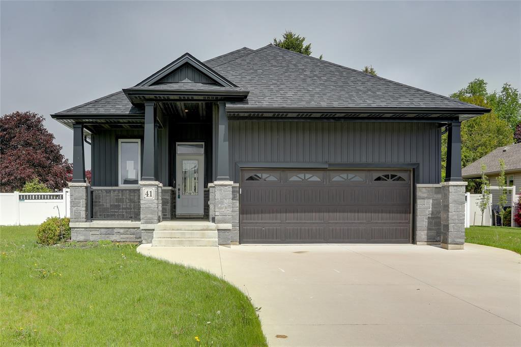 41 Sleepy Meadow Drive photo 1