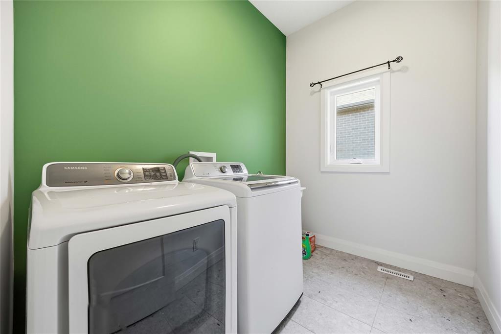 601 Sweetbay Crescent, Sarnia, Ontario, Canada photo 13