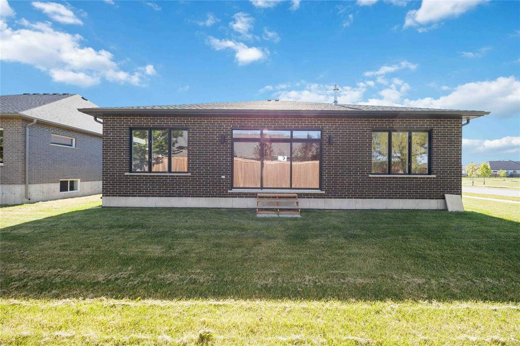601 Sweetbay Crescent, Sarnia, Ontario, Canada photo 26