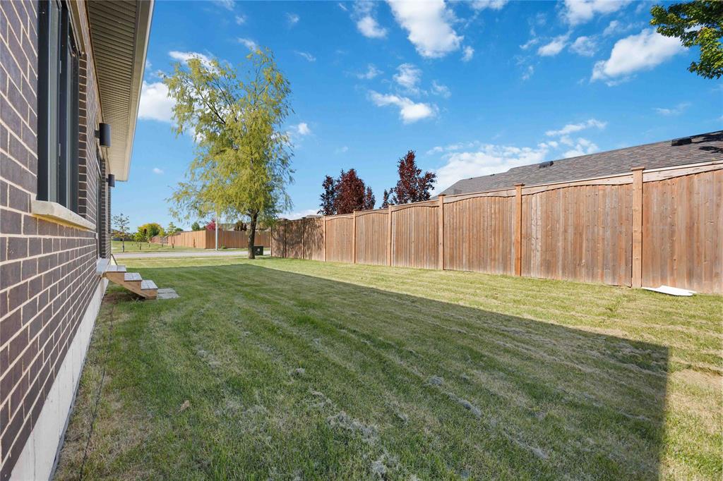 601 Sweetbay Crescent, Sarnia, Ontario, Canada photo 27