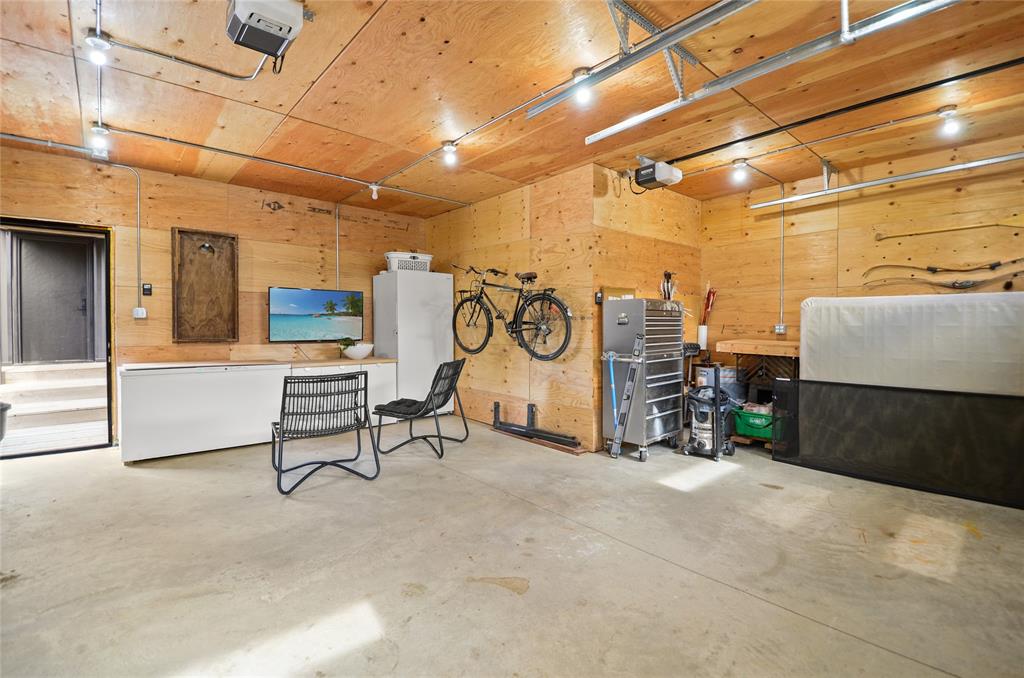 10 EUREKA Street, Lambton Shores, Ontario, Canada photo 36