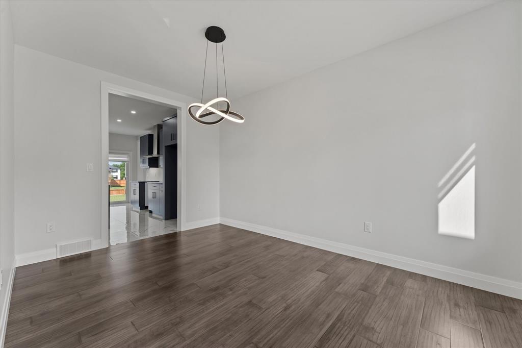 79 Noble Court photo 5