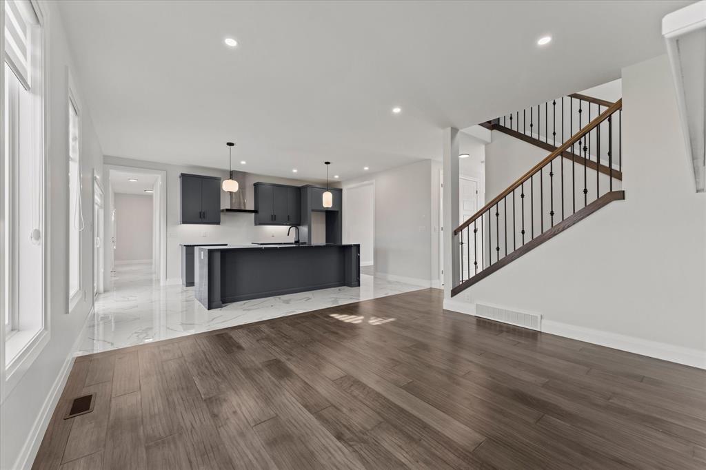 79 Noble Court photo 8