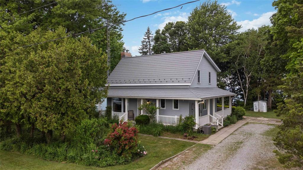 4656 LAKESIDE Street, Plympton-Wyoming, Ontario, Canada photo 3