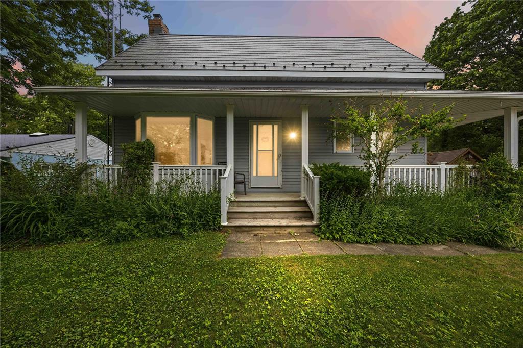 4656 LAKESIDE Street, Plympton-Wyoming, Ontario, Canada photo 4