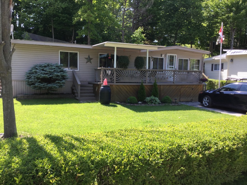 4895 Lakeshore Rd  A-71, Plympton-wyoming Ontario, Canada