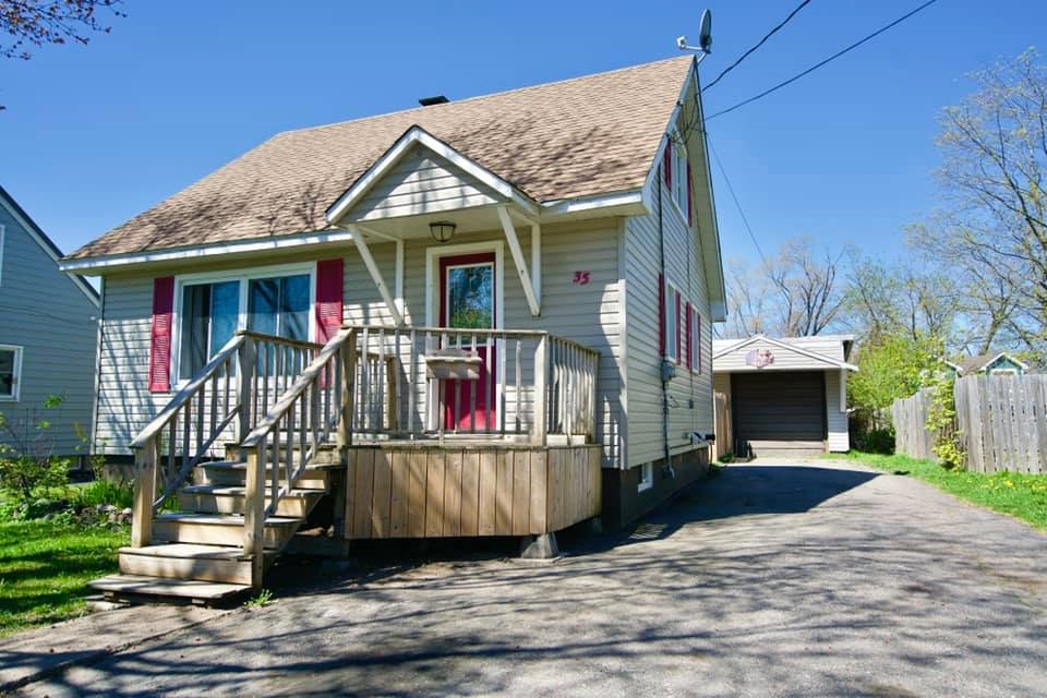 35 Crawford Avenue, Sault Ste. Marie Ontario, Canada