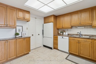 2350 Bridletowne Circ, Toronto Ontario