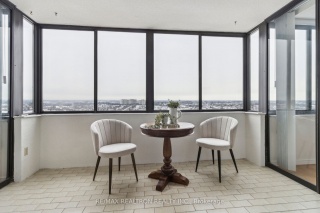 2350 Bridletowne Circ, Toronto Ontario