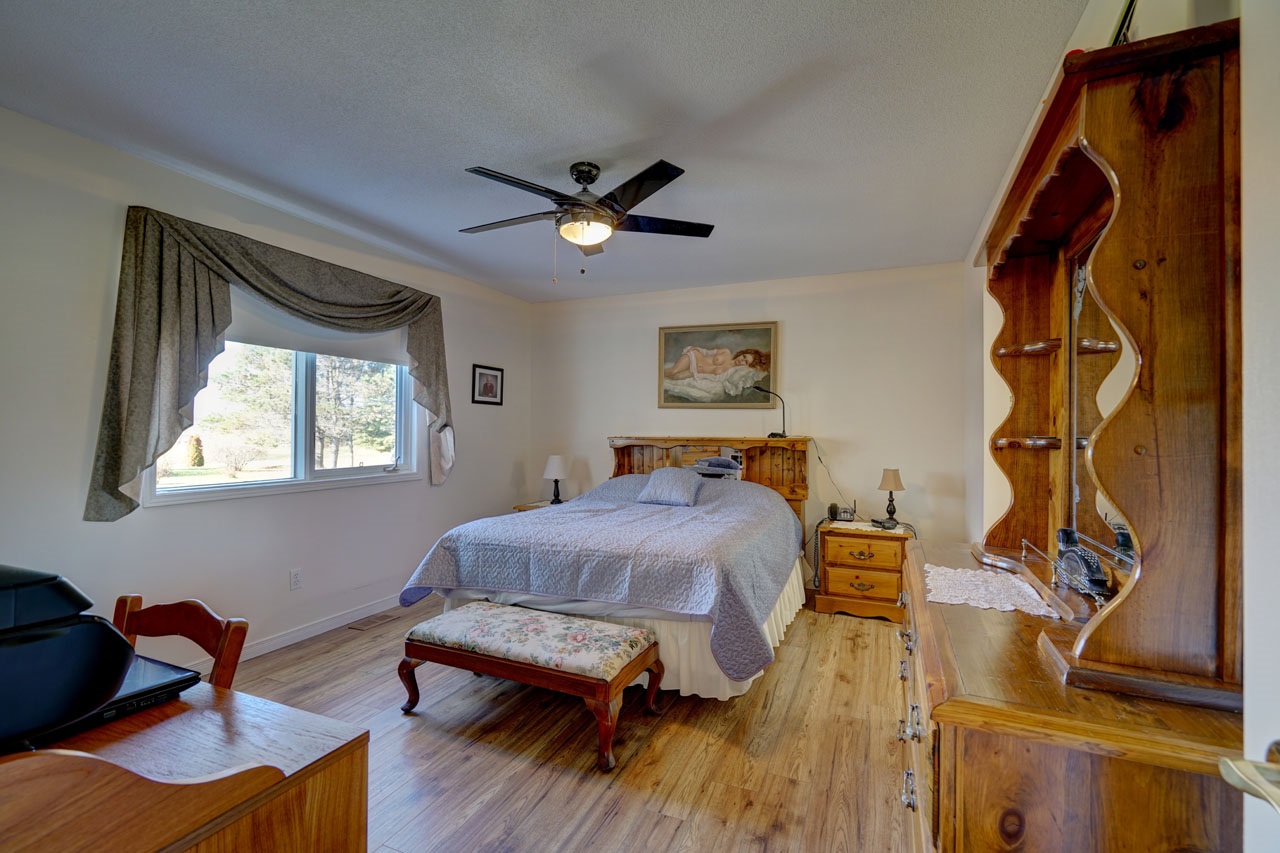 33 Abbey Dawn Drive, Bath Ontario, Canada