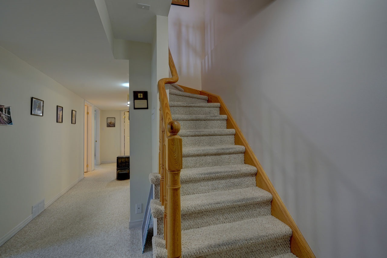 33 Abbey Dawn Drive, Bath Ontario, Canada
