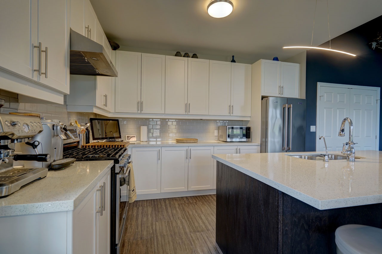 121 Country Club Drive, Bath Ontario, Canada
