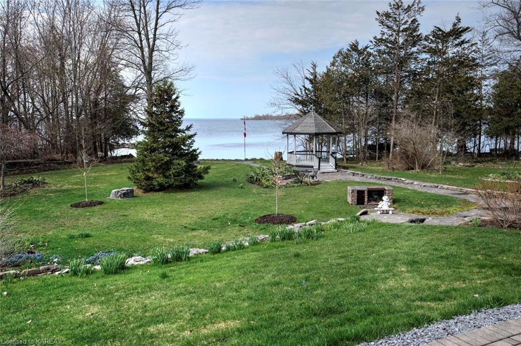 39 BAYSHORE Drive, Bath, Ontario, Canada