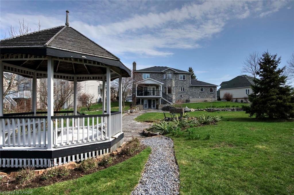 39 BAYSHORE Drive, Bath, Ontario, Canada