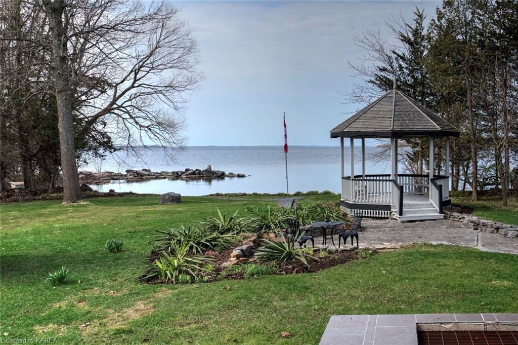 39 BAYSHORE Drive, Bath, Ontario, Canada