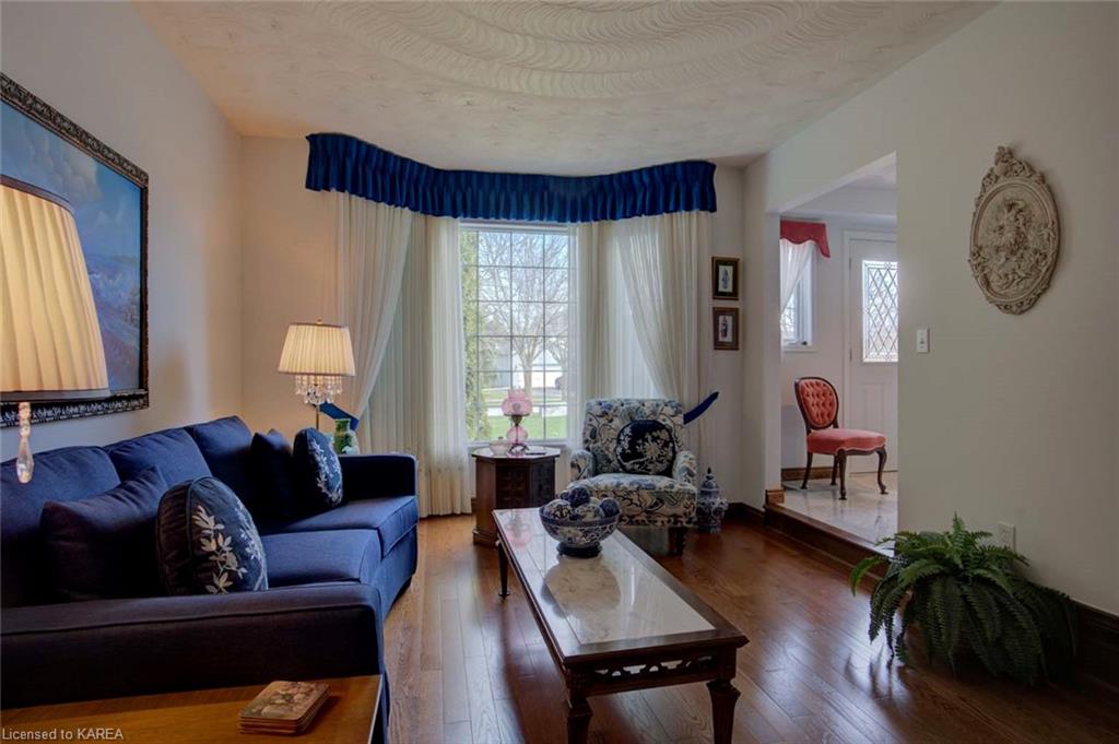 39 BAYSHORE Drive, Bath, Ontario, Canada