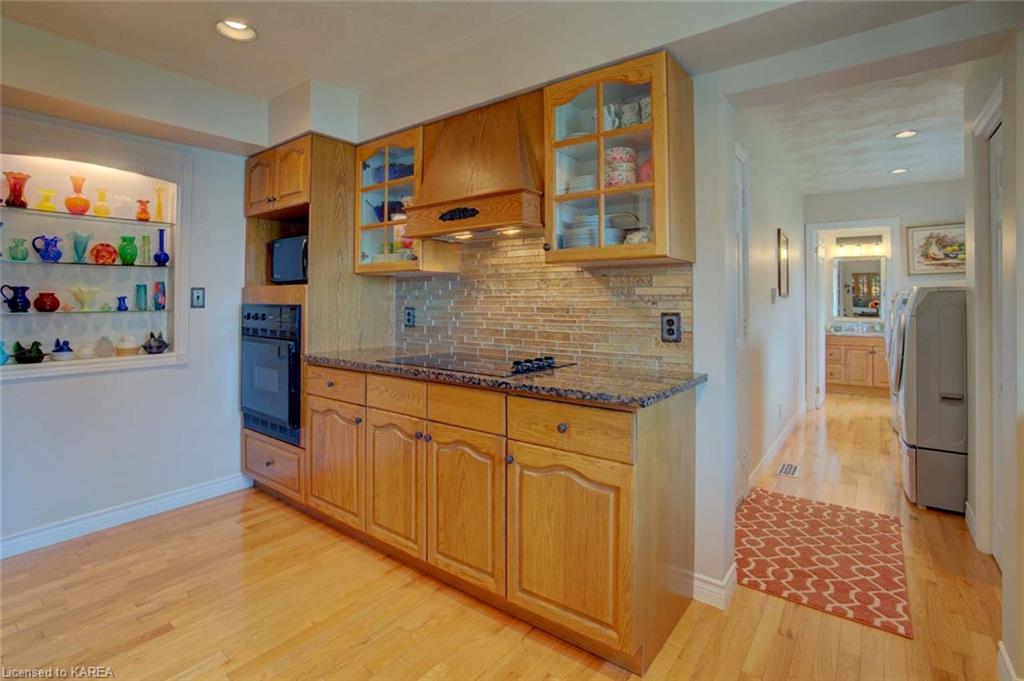 39 BAYSHORE Drive, Bath, Ontario, Canada