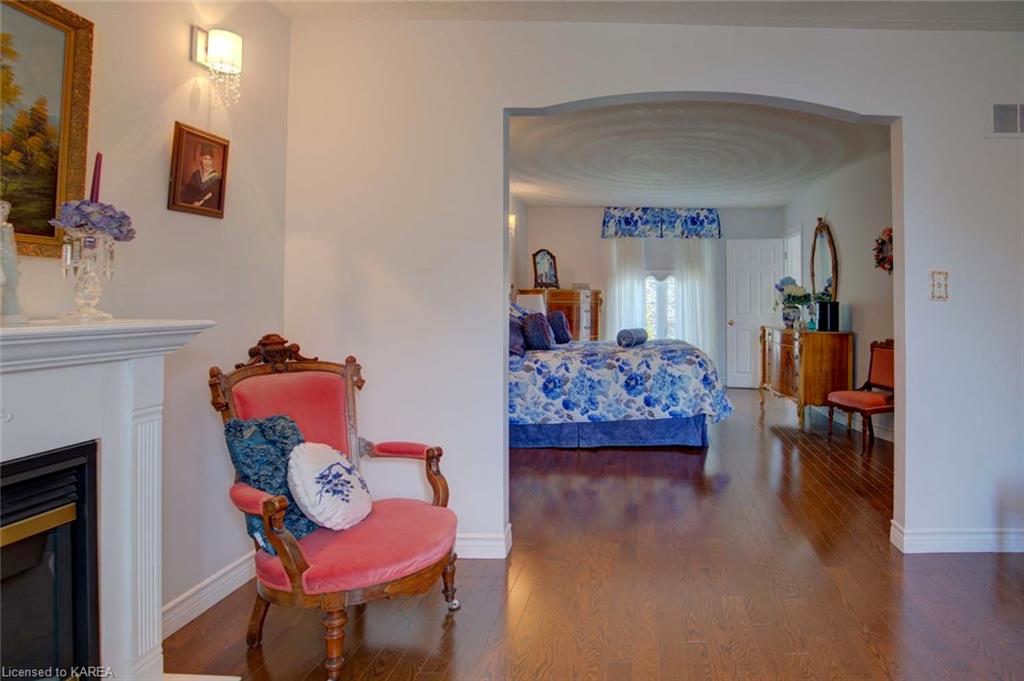 39 BAYSHORE Drive, Bath, Ontario, Canada