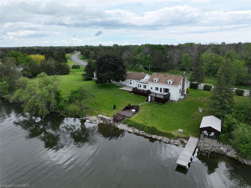 735 SOUTH SHORE Road, Napanee, Ontario, Canada