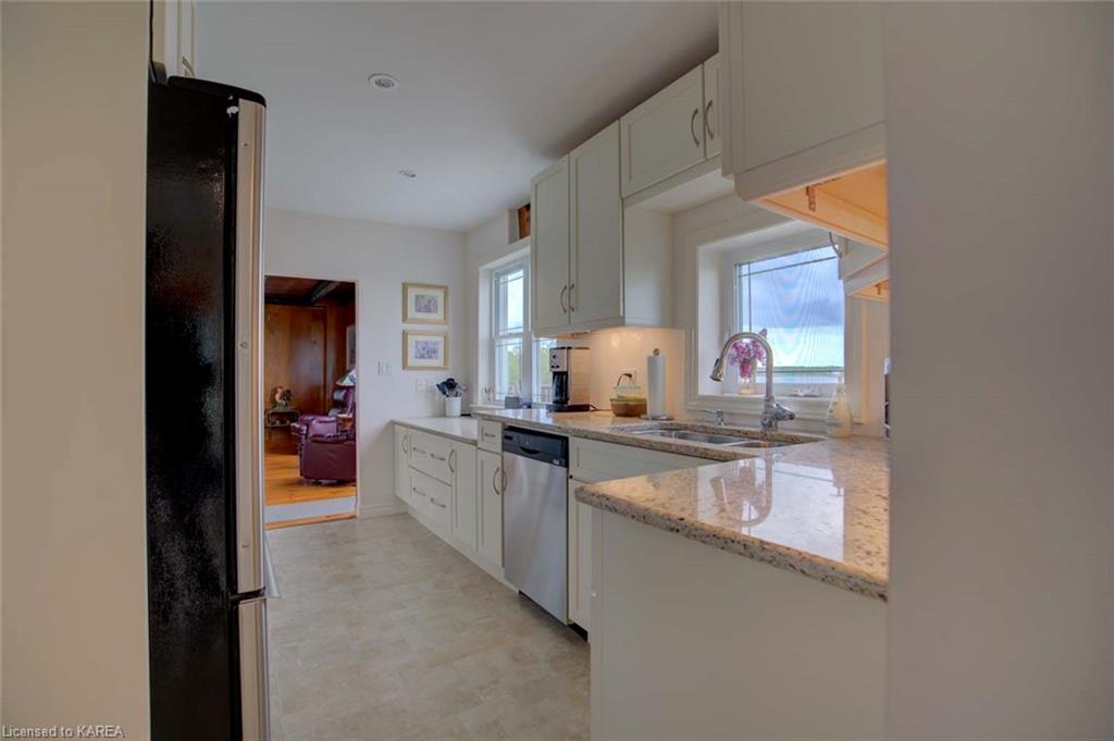 735 SOUTH SHORE Road, Napanee, Ontario, Canada