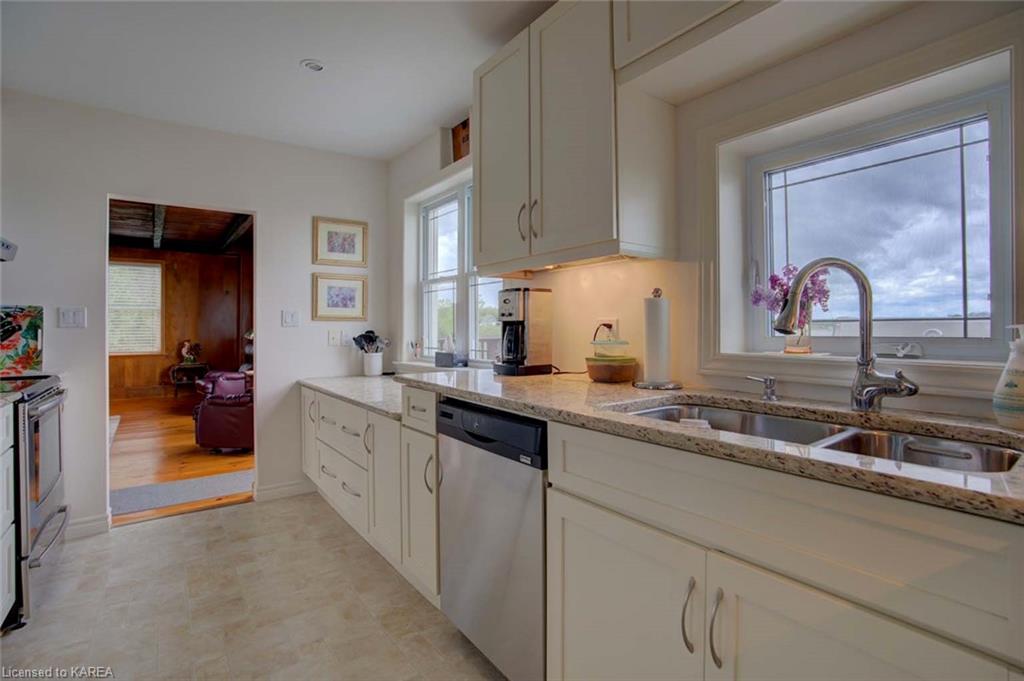 735 SOUTH SHORE Road, Napanee, Ontario, Canada