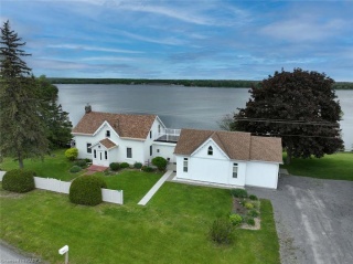 735 SOUTH SHORE Road, Napanee Ontario, Canada