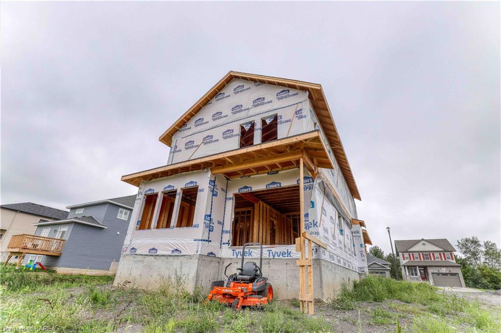 1516 BERKSHIRE Drive, Kingston, Ontario, Canada
