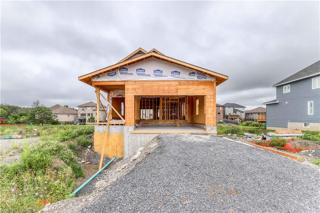 1516 BERKSHIRE Drive, Kingston, Ontario, Canada