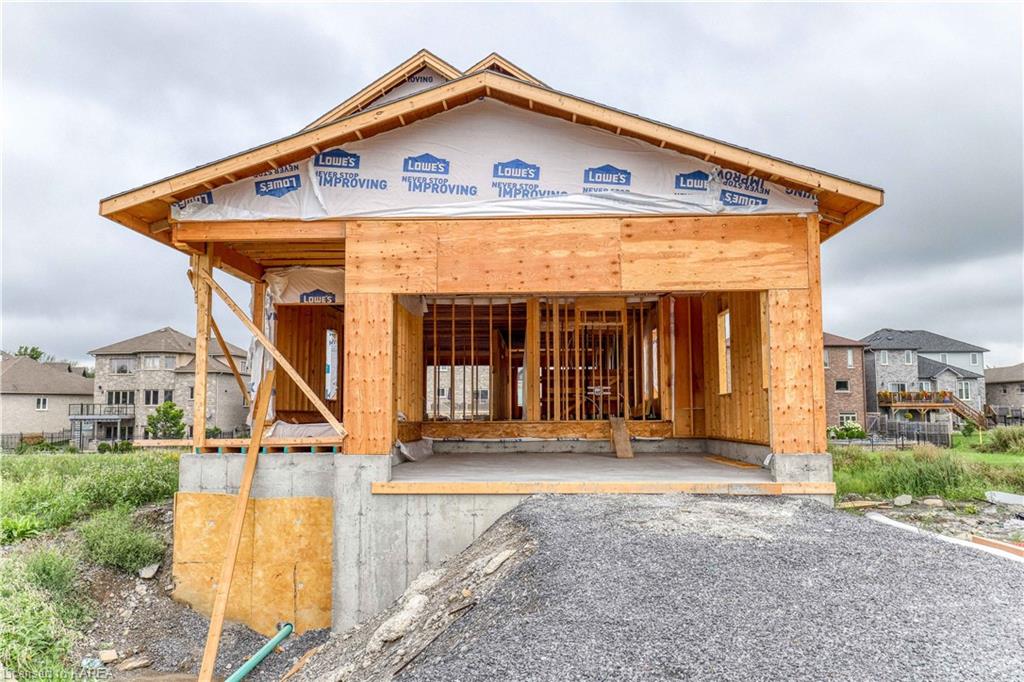 1516 BERKSHIRE Drive, Kingston, Ontario, Canada