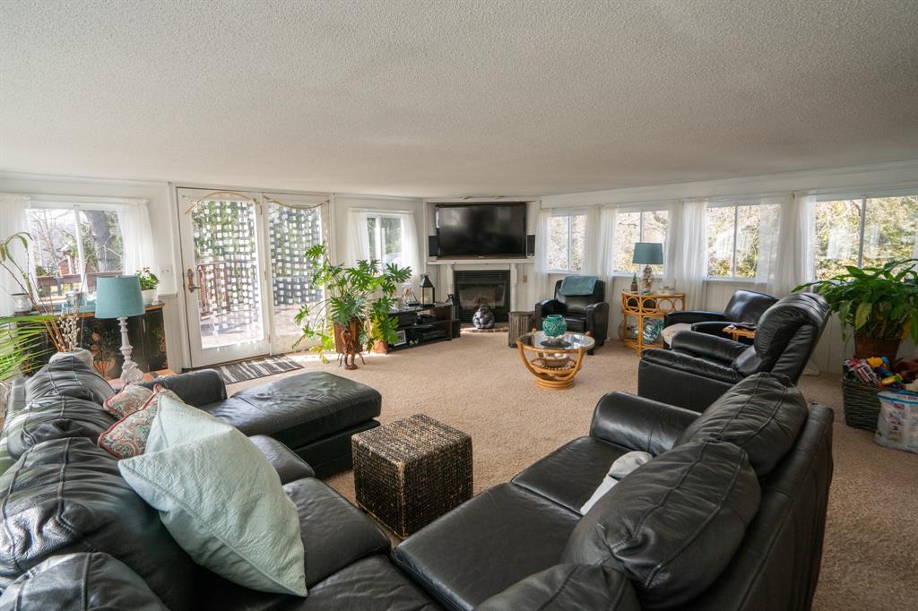 1363 CHRISTINA Street North, Sarnia Ontario, Canada