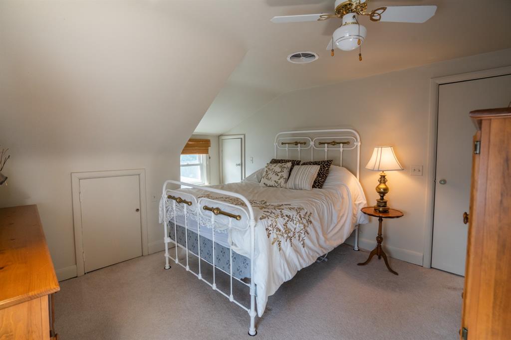 1363 CHRISTINA Street North, Sarnia Ontario, Canada